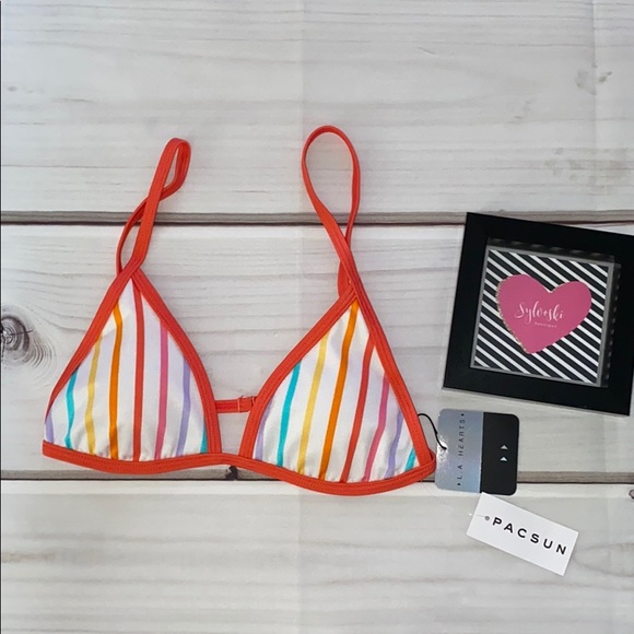 🆕LA Hearts Contrast Binding Triangle Bikini - Picture 2 of 3